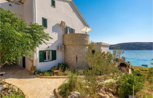 Lovely Apartment In Stara Novalja 