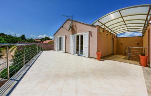 Stunning Apartment In Ugljan With Wifi