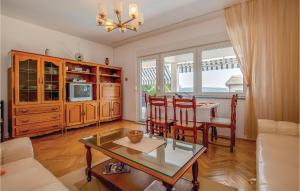 Amazing Home In Crikvenica With Wifi