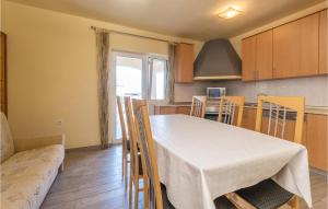 Awesome Apartment In Kakma With Wifi