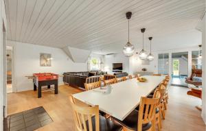 Beautiful Home In Ulfborg With Sauna