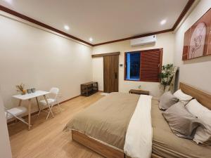 Guava Home 109 - Studio in City Center