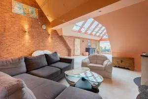 Sonnendurchflutetes 215qm Loft für 6 Personen - Weigelshof