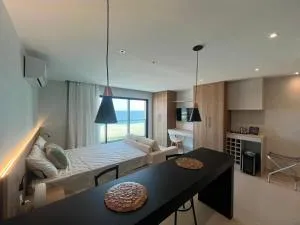 Lindo Flat na praia de Itaipuacu - 马里卡