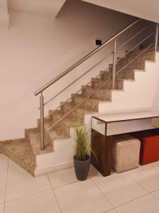 Casa duplex, 400m da praia e 13min do Beto Carrero