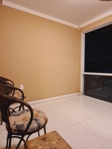 Casa duplex, 400m da praia e 13min do Beto Carrero