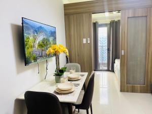 1126 S Residences SMDC Condo near W Mall & MOA by Prime Stay