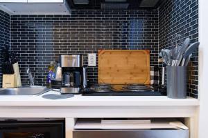 69-4B Celebrate New Year in Style Modern 1BR in Prime Lower East Side