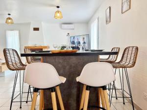 Villas Villa Soleia - Jardin, CLIM, 3 chambres, 8 personnes : photos des chambres
