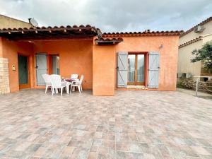 Villas Villa Soleia - Jardin, CLIM, 3 chambres, 8 personnes : photos des chambres