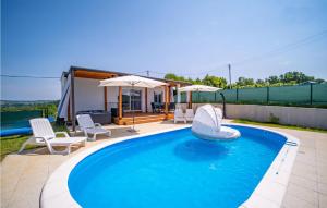 Stunning Home In Cerovacki Galovici