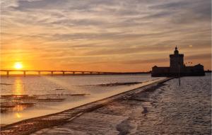 Maisons de vacances 3 Bedroom Nice Home In La Tremblade : photos des chambres