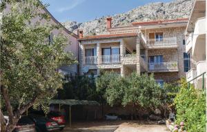 Two-Bedroom Apartment In Duce