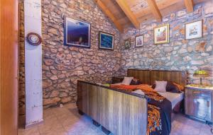 5 Bedroom Awesome Home In Ledenice