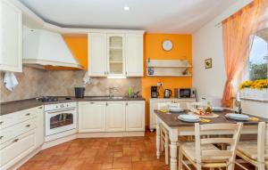 2 Bedroom Nice Apartment In Kornic