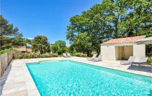 Awesome Home In Saint-Rémy-De-Provence