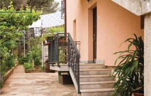 Two-Bedroom Apartment In Fazana