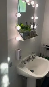 Casa cómoda y amplia apta para mascotas -Tarifa adicional de 15 USD por mascota, no incluida en el precio - General Rojo