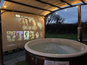 Dog Friendly Glamping Pods with Hot Tubs