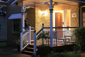 Lakefront holiday villa