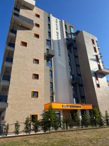 Solid Residence Melody