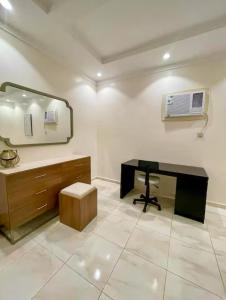 Spacious 3-Bedroom Retreat in Batha Quraish