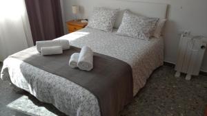 BNB LOLA - Habitacion con Baño privado en el pasillo y aire acondicionado