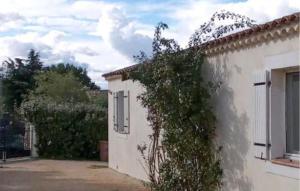 Nice Home In La Capelle-Et-Masmolèn