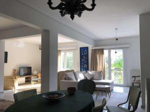 Eleven - spacious condo in the centre of the city