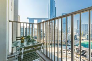 Full Mangrove Views - 5 min walk to Beach, Reem Park and Shams Boutik Mall - Modern Building - High Floor