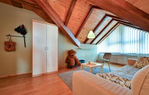Lovely Home In Hodosan With Sauna