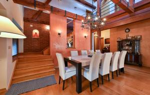 Lovely Home In Hodosan With Sauna