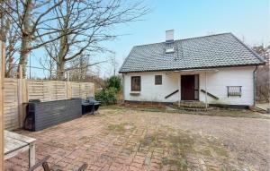 Gorgeous Home In Örkelljunga With Wifi