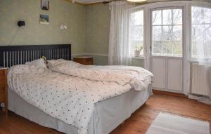 2 Bedroom Amazing Apartment In Everöd