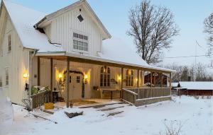 Awesome Home In Rörvik With Sauna