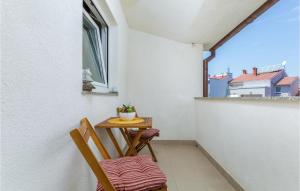 1 Bedroom Lovely Apartment In Pula 