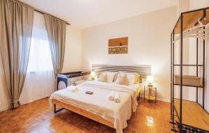 Stunning Home In Seline With Wifi