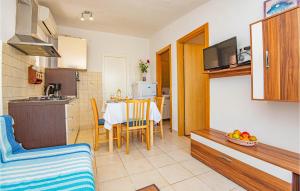 Stunning Apartment In Brodarica