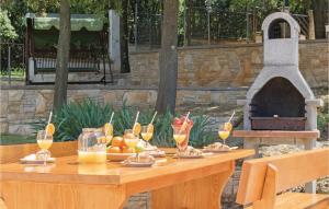 Beautiful Apartment In Pula With Wifi