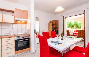 Four-Bedroom Holiday Home In Privlaka