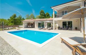 Awesome Home In Sveti Petar U Sumi