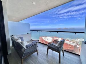 Modern apartment with sea view