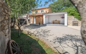 Stunning Home In Rovinjsko Selo - 罗维尼村
