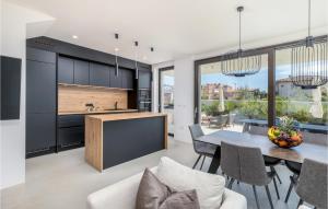 3 Bedroom Gorgeous Home In Pula