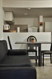 Departamento con Balcón a la calle principal de Bariloche