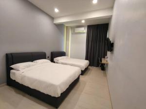Room 2 U Hostel & Guest House
