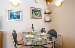 1 Bedroom Amazing Home In Komolac