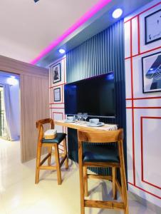 Shore 2 Tower 3 Modern Loft Near Mall of Asia