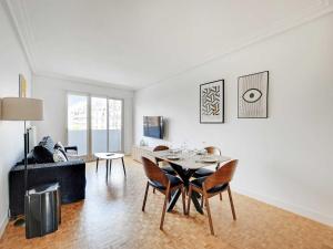 Elegant apartment AC 1BR-4P- Ternes