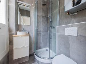 Flat with balcony 1BDR 2P - Batignolles